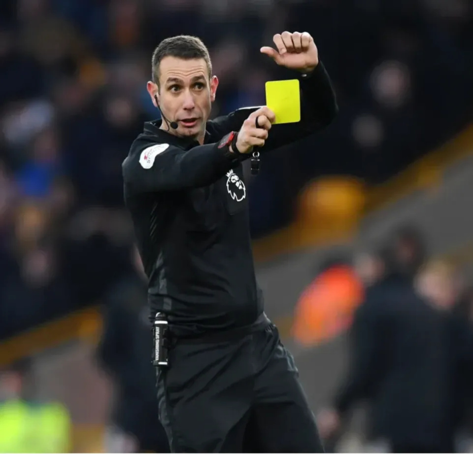 我起初甚至, 助其大学住